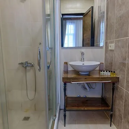 Apartment Azad Homes Tomtom *