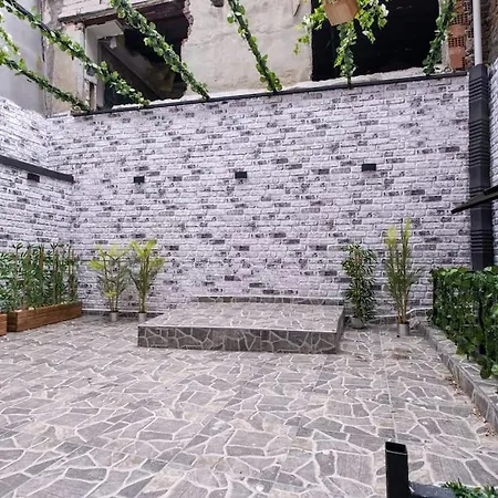 Azad Homes Tomtom