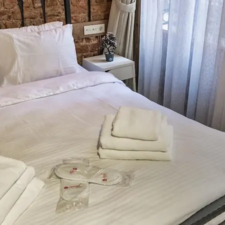 Azad Homes Tomtom Istanbul